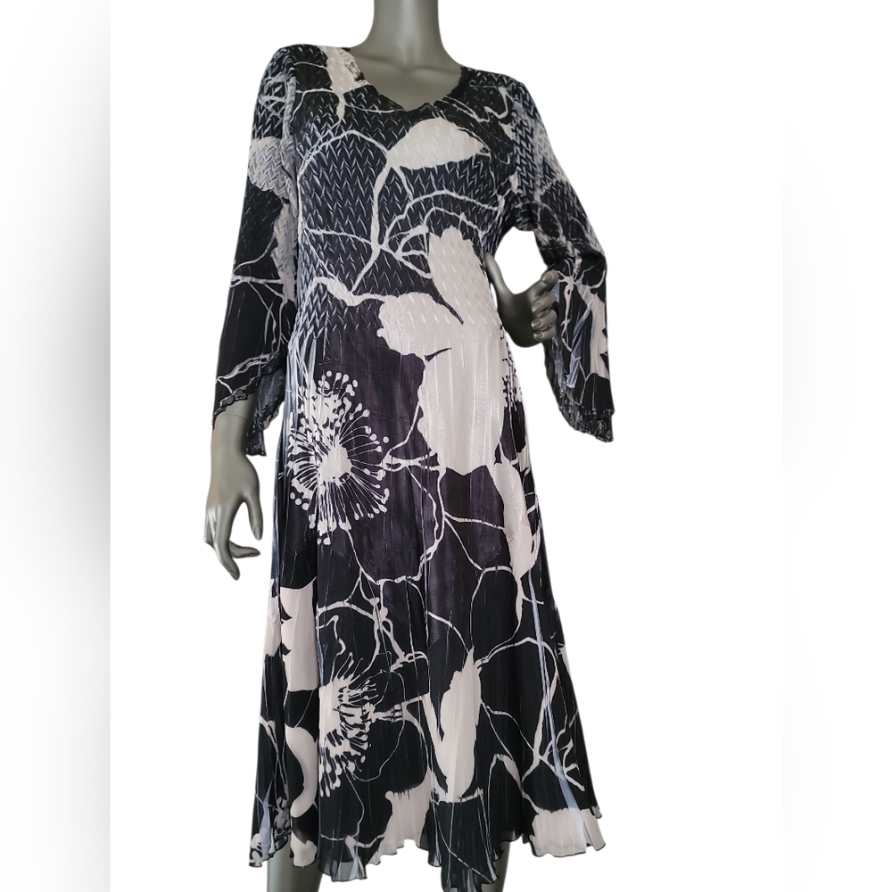 Komarov Champagne Dandelion Printed Midi Dress Size Large